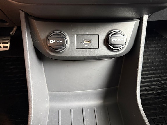 Hyundai IONIQ 22 of 26