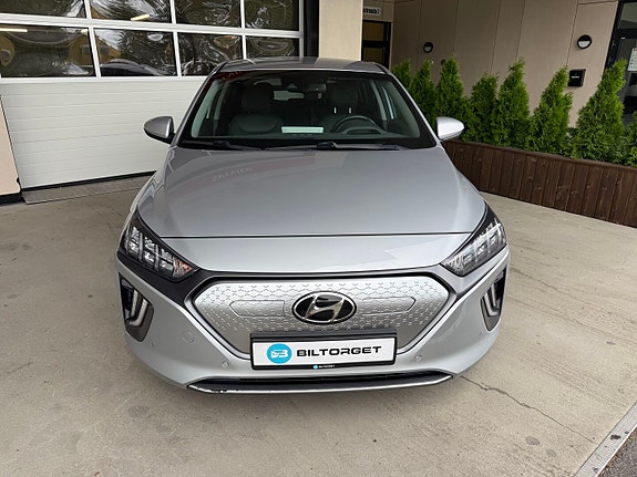 Hyundai IONIQ 4 of 26