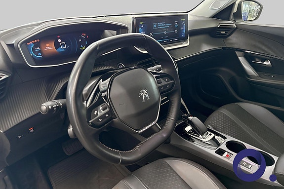 Peugeot e-2008 13 of 27