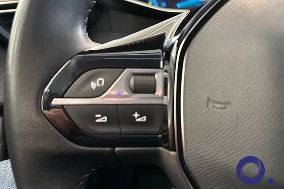 Peugeot e-2008 23 of 27