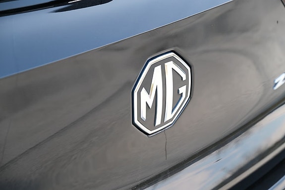 MG ZS EV 10 of 28