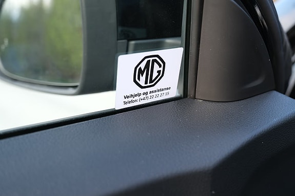 MG ZS EV 24 of 28