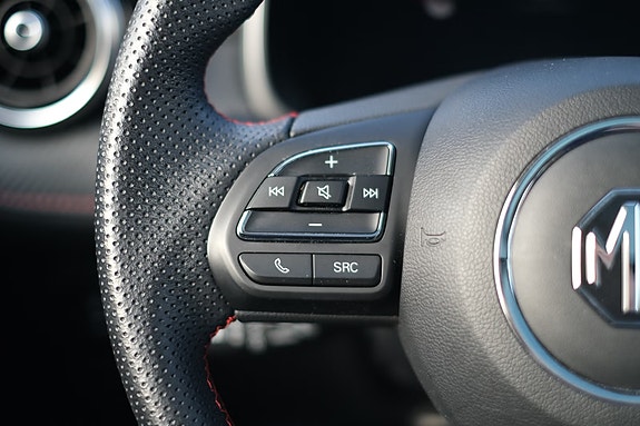 MG ZS EV 17 of 28