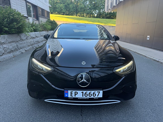 Mercedes-Benz EQE350 9 of 30