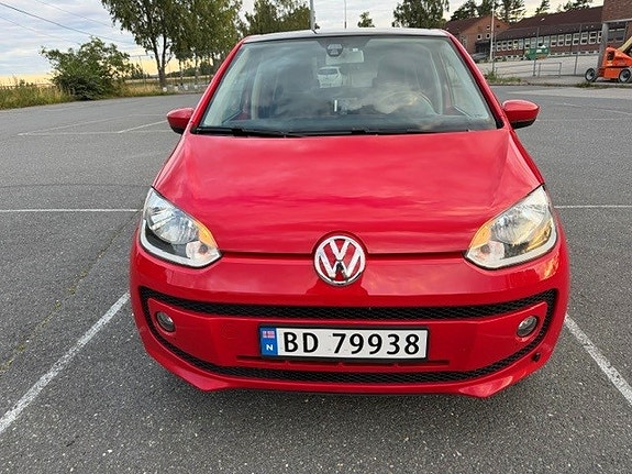 Volkswagen UP! 2 of 18