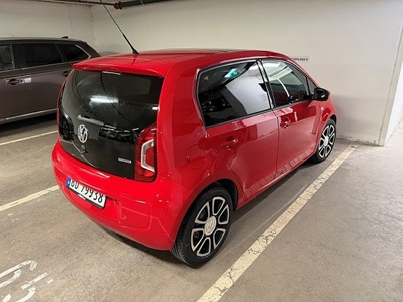 Volkswagen UP! 5 of 18