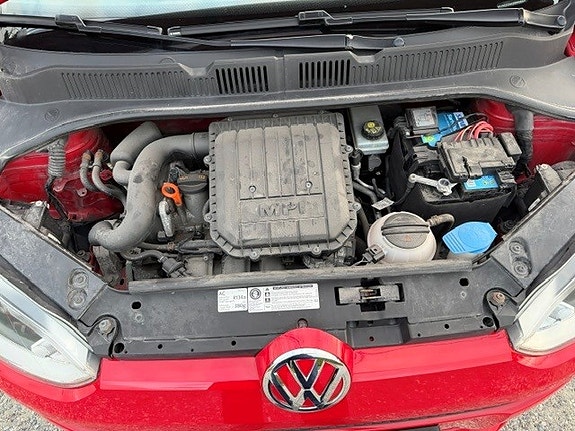 Volkswagen UP! 13 of 18