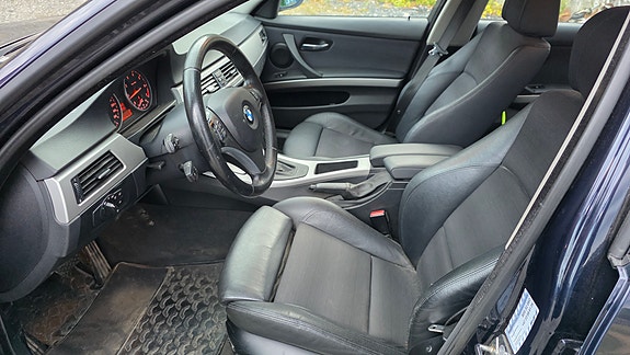 BMW 318i 10 of 19