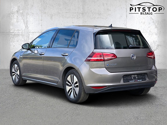 Volkswagen e-Golf VII 3 of 22