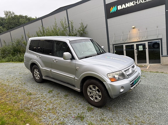 Mitsubishi Pajero 5 of 30