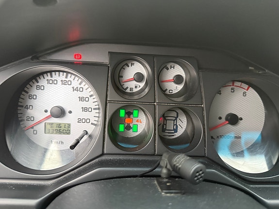 Mitsubishi Pajero 11 of 30