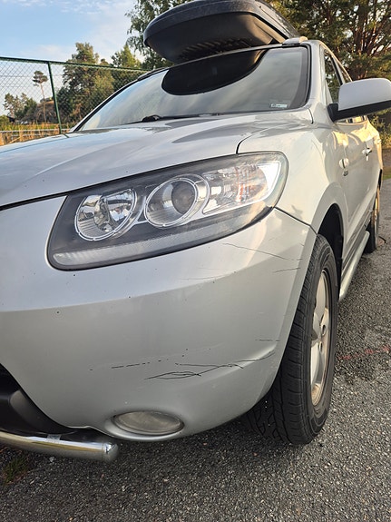 Hyundai Santa Fe 3 of 14
