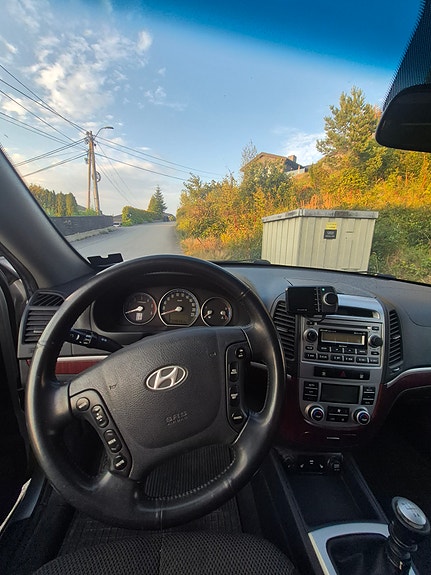 Hyundai Santa Fe 9 of 14