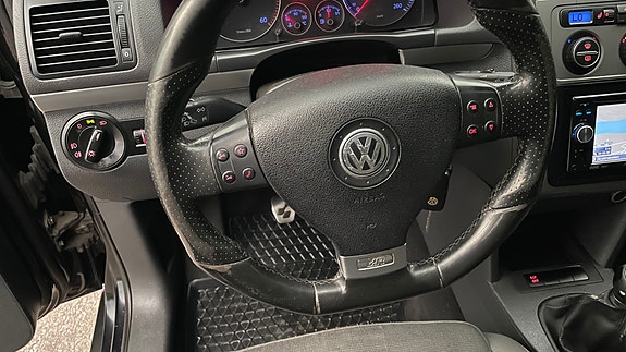Volkswagen Touran 19 of 30