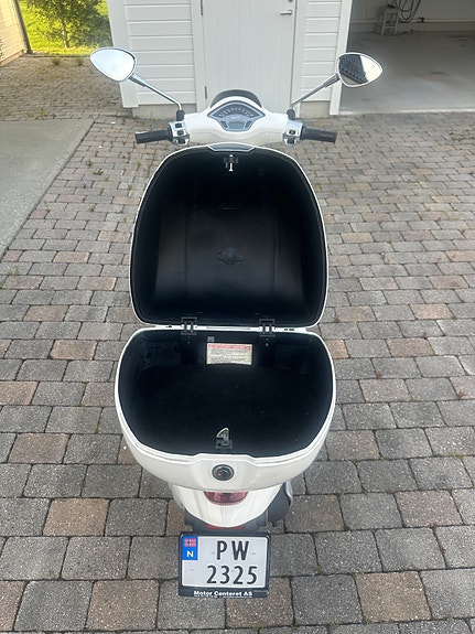 Vespa Sprint 50 8 of 9