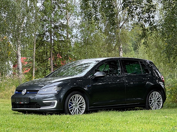 Volkswagen Golf VII 6 of 22