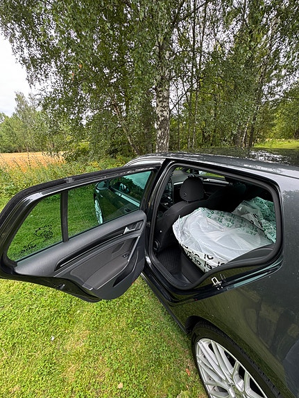 Volkswagen Golf VII 15 of 22