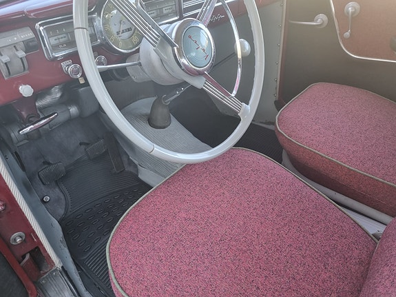 Volvo PV 4 of 10