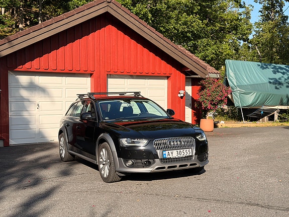 Audi A4 allroad 2 of 13