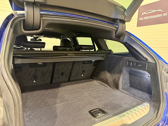 BMW 330e 16 of 30