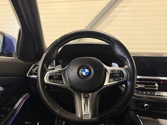 BMW 330e 23 of 30