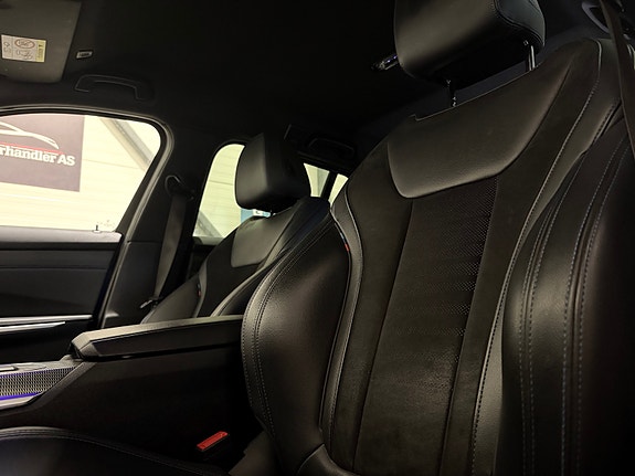 BMW 330e 25 of 30