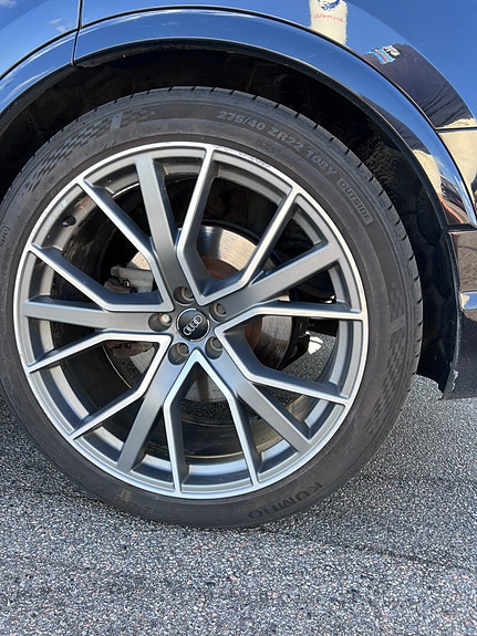 Audi Q7 16 of 21