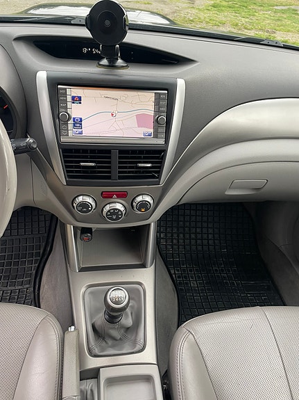 Subaru Forester 16 of 22