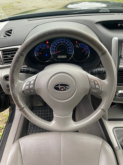 Subaru Forester 17 of 22
