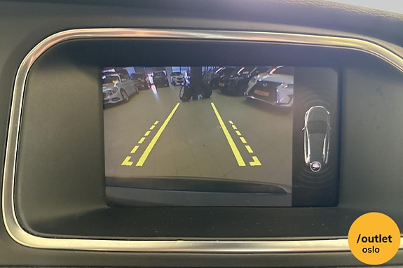 Volvo V40 Cross Country 17 of 26