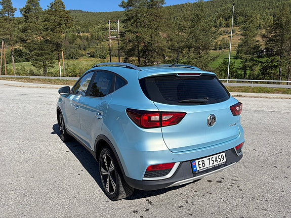 MG ZS EV 8 of 14