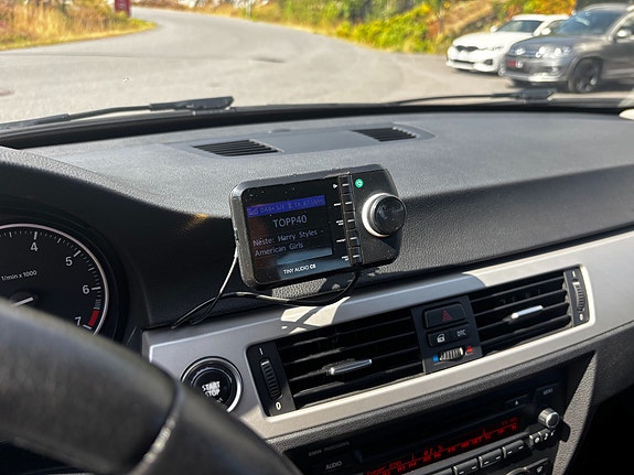 BMW 318i 17 of 19
