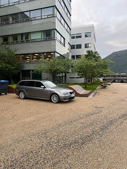 BMW 520d 5 of 15