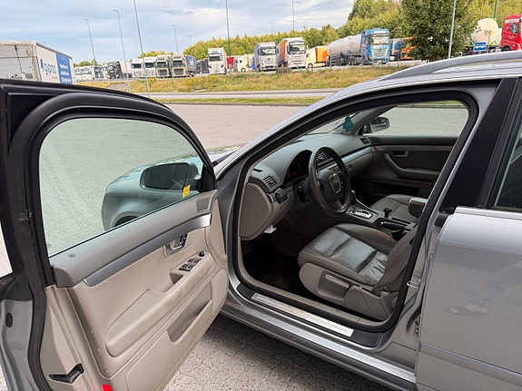 Audi A4 13 of 30