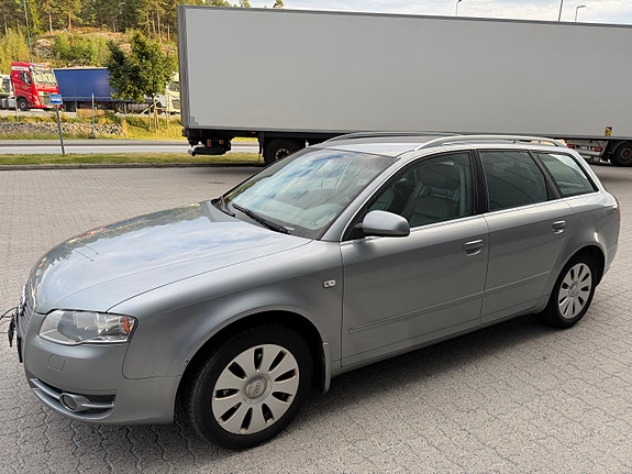 Audi A4 6 of 30