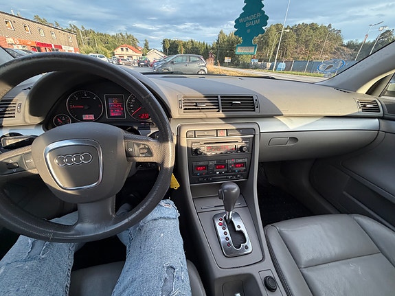 Audi A4 28 of 30