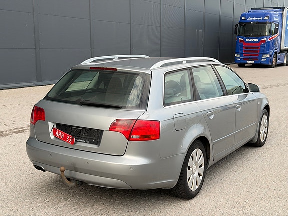 Audi A4 9 of 30