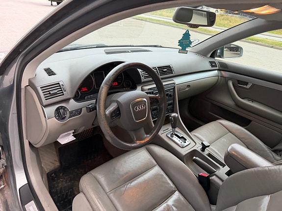 Audi A4 15 of 30