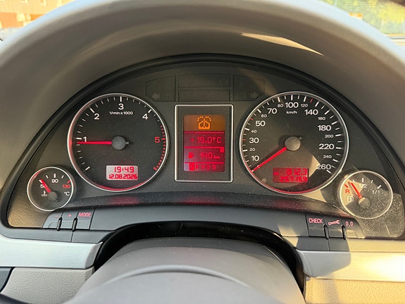 Audi A4 24 of 30
