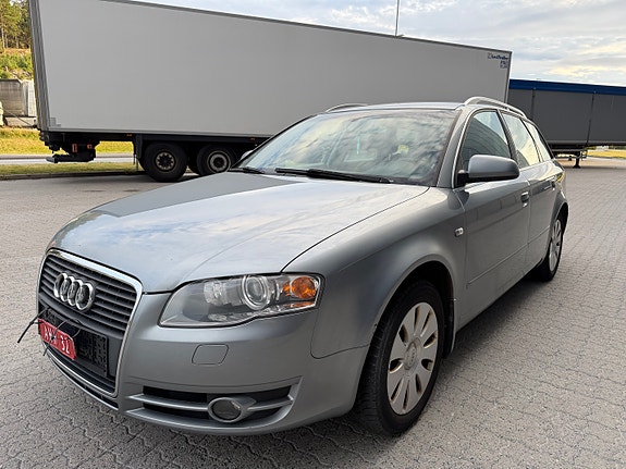 Audi A4 5 of 30