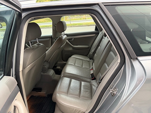 Audi A4 17 of 30