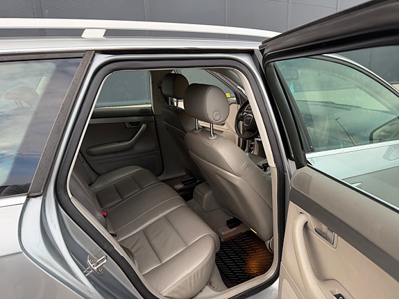 Audi A4 19 of 30