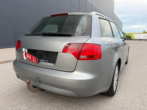 Audi A4 7 of 30