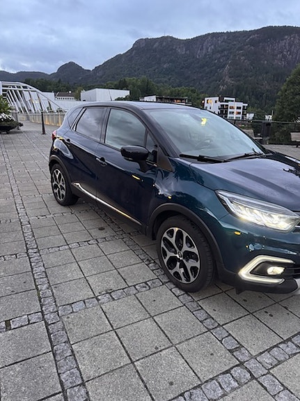 Renault Captur 5 of 23