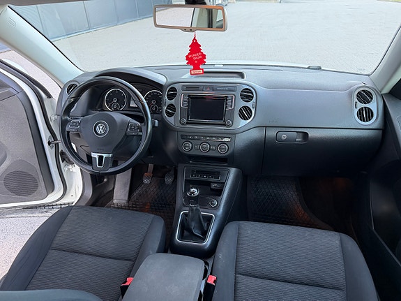 Volkswagen Tiguan 19 of 30