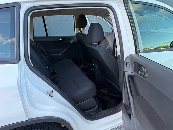 Volkswagen Tiguan 18 of 30