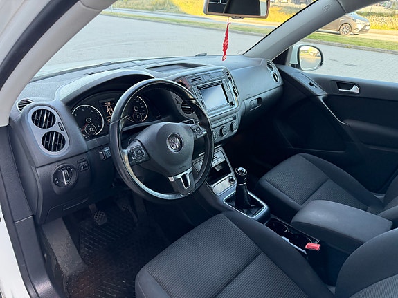 Volkswagen Tiguan 15 of 30