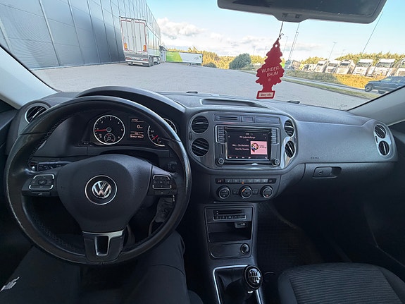 Volkswagen Tiguan 30 of 30