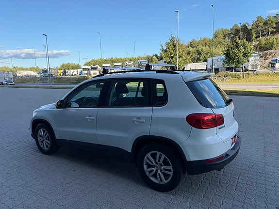 Volkswagen Tiguan 8 of 30