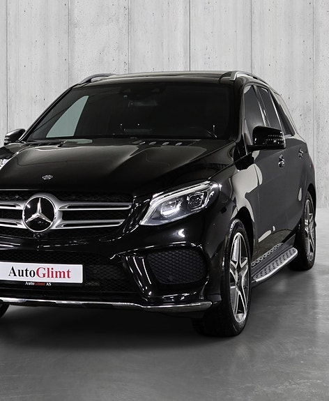 Mercedes-Benz GLE400 26 of 30